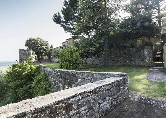 Borgo Spagnoli Gospodarstwo agroturystyczne *